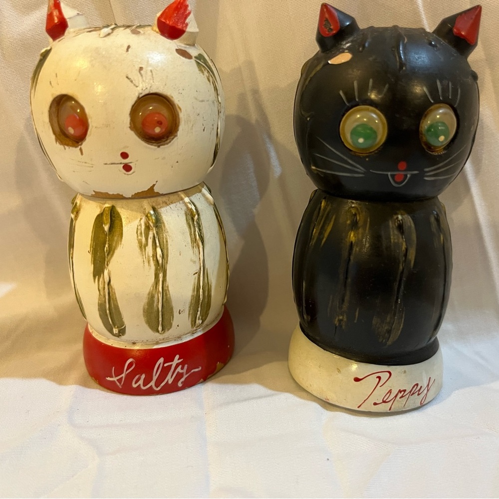 Vintage Napco Salt and Pepper Shakers